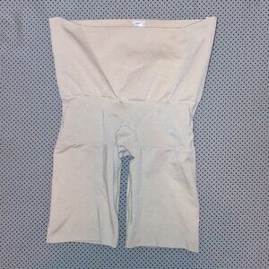 Assets By SPANX Shapwear Short